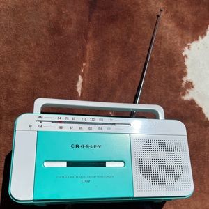 Crosley Bluetooth am/fm and cassette recorder